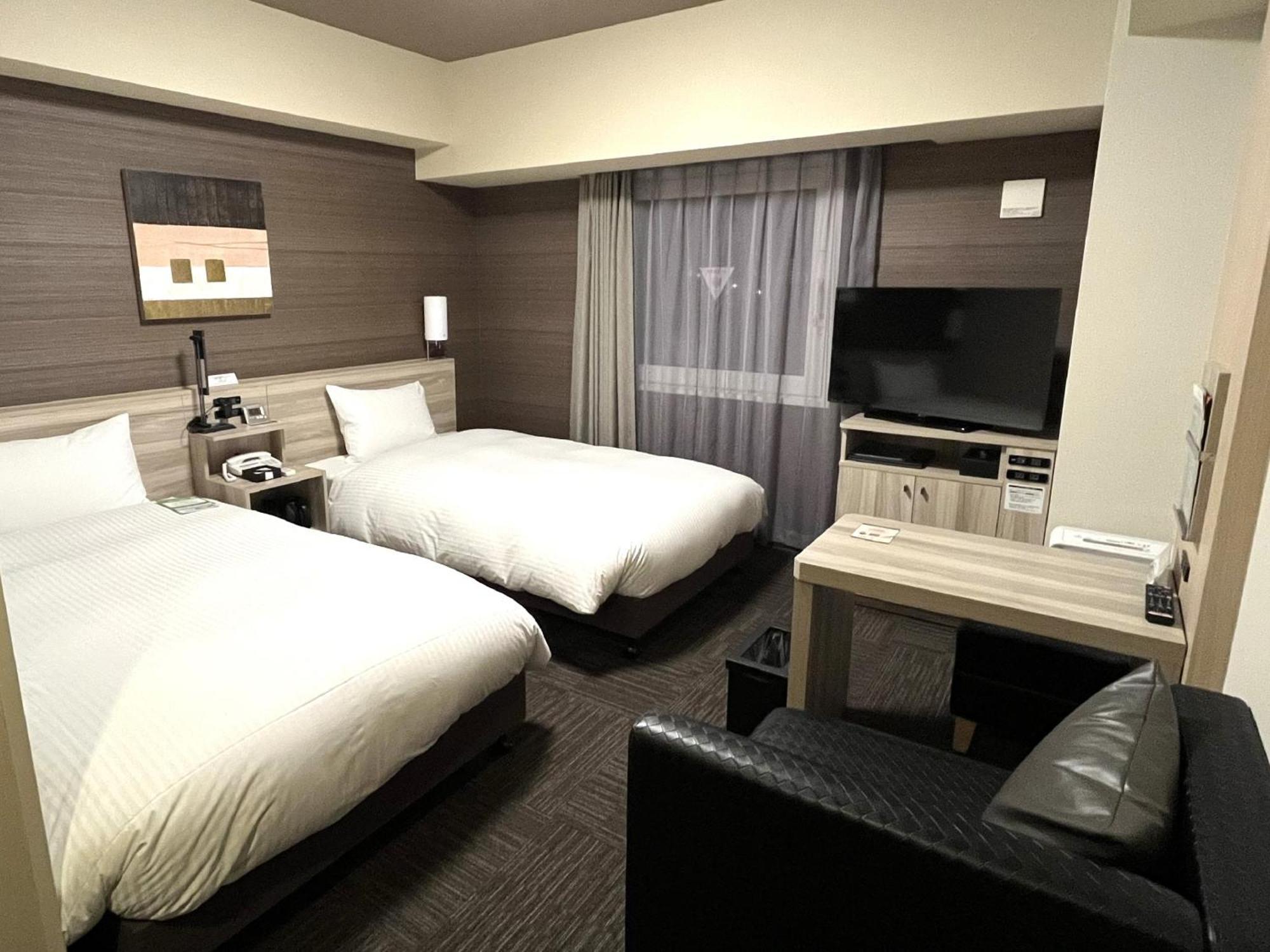 Hotel Route Inn Takamatsu Yashima Екстер'єр фото